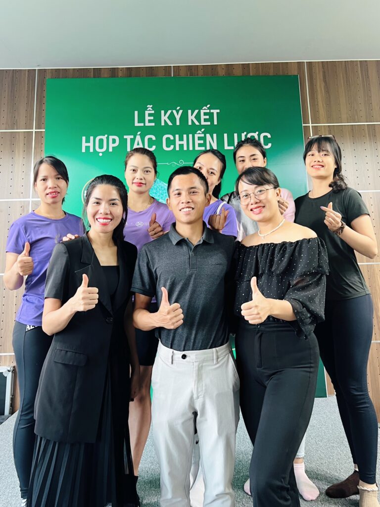 Buổi gặp mặt thành công tốt đẹp và quyết định hợp tác giữa HeFa - Curves Fitness